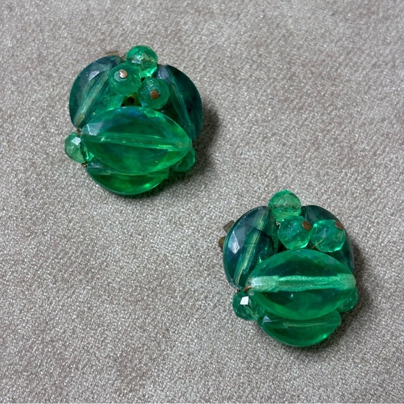 Vintage Green Beaded West Germany Clip On Earrings - Picture 2 of 4